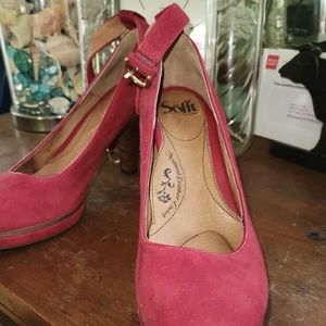 Sofft suede pump heels